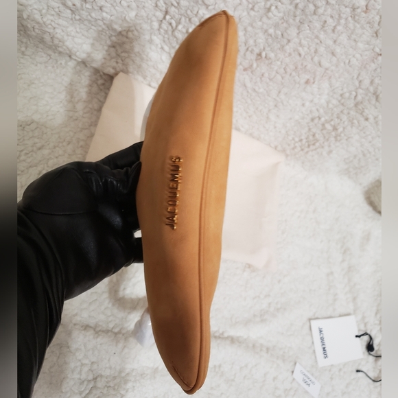 Jacquemus Le Bisou Cadenas Suede Shoulder Bag - Picture 6 of 15